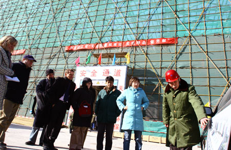 Foreign media tour Beijing Olympic venues