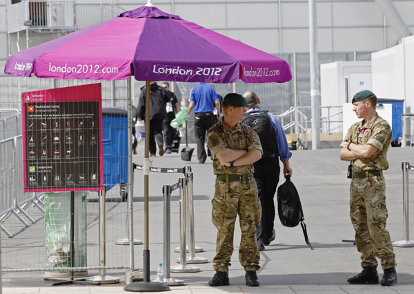 The British government has put extra soldiers on standby to provide security for the London Olympics UK puts army on standby over security concern