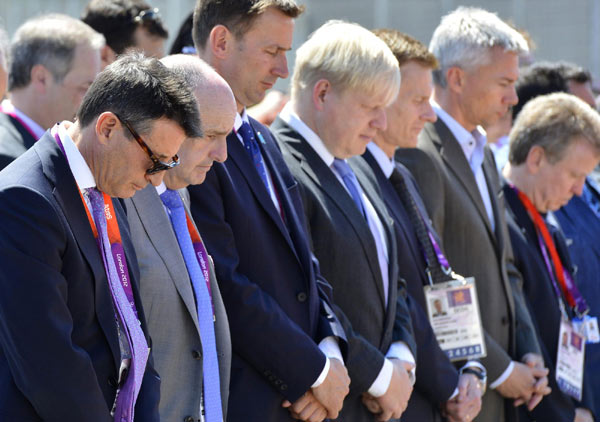 International Olympic Committee President Jacques Rogge paid tribute to the 11 Israeli team members who were killed at the 1972 Munich Games at a ceremony in London on Monday IOC commemorates 1972 Munich victims