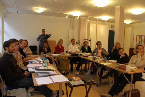 Small needles, great effect - from disbelief to recognition