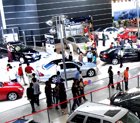 Car prices drop 28% from 2000 to 2005