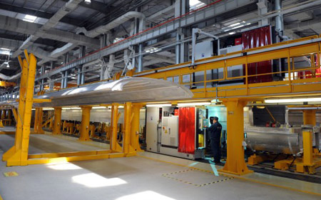 China's fastest high speed train rolls off production line