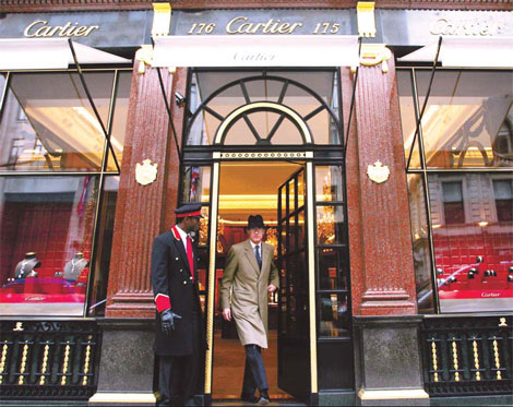 London's luxury brands eye Chinese travelers