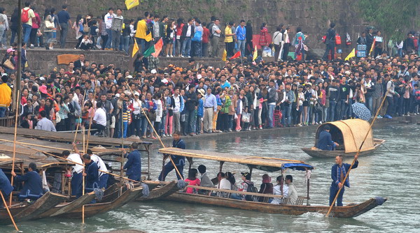 Tourist boom reflects employment stability