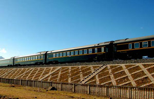 Samsung unveils the Simband health monitor