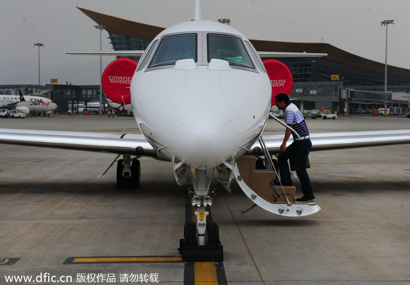 Private jet lures the wealthy in Yunnan