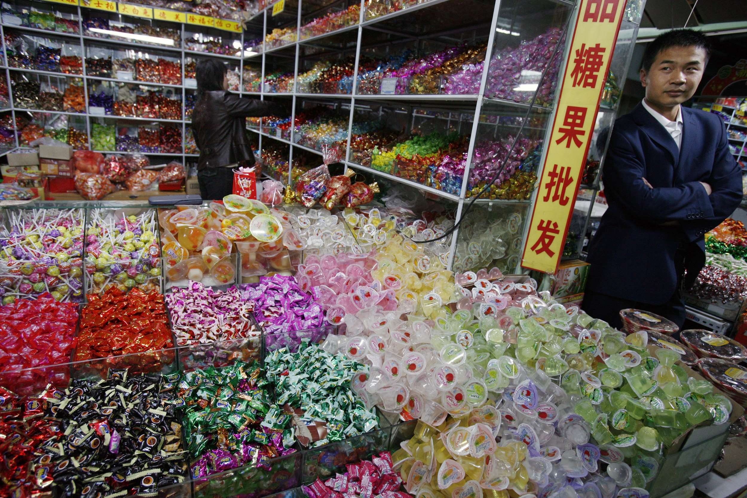 Top economic planner calls for check on inflation