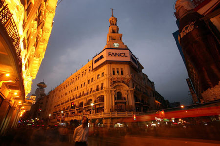 Shanghai luxury hotels on a creaky stairway