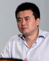 Learning from wolves to fight lions