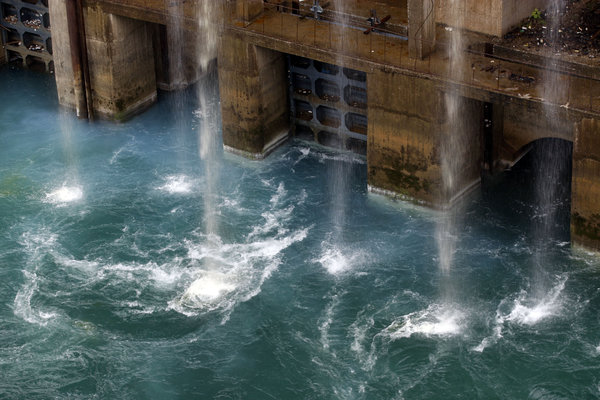 Pollution source under control in Longjiang River