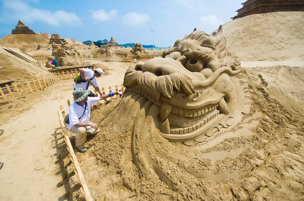 Sand sculptures arrive in Zhoushan