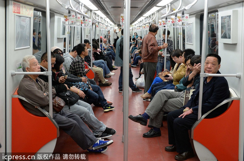 China's first trans-provincial subway opens