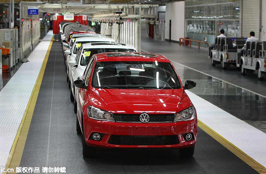 Top 10 best selling cars on Chinese mainland 2015