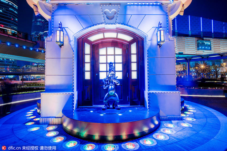 Disney-themed bell tower completed in Shanghai