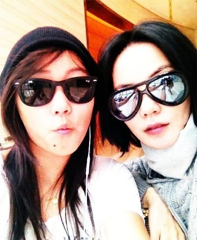 Celebrity moms with their children