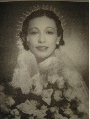 Evolution of Chinese beauties in a century