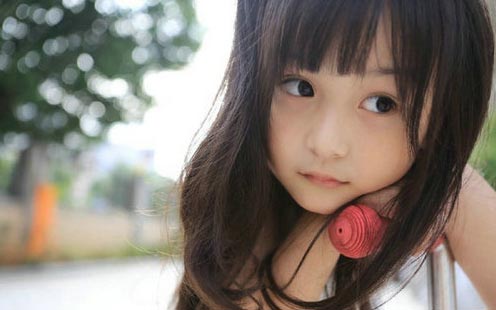 Photos of young Miyue in <EM>The Legend of Miyue </EM>