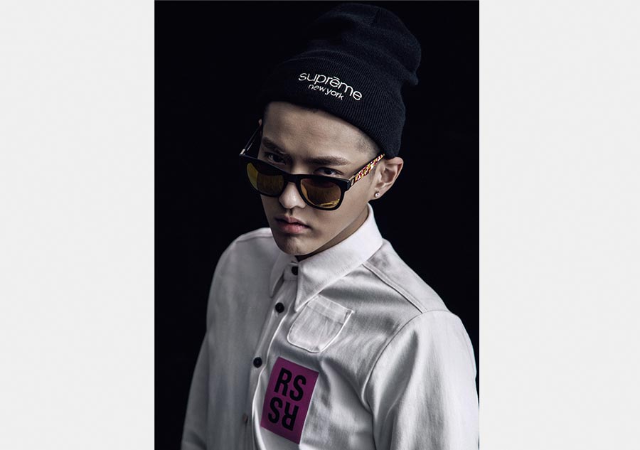 Fashion icon Kris Wu releases new photos