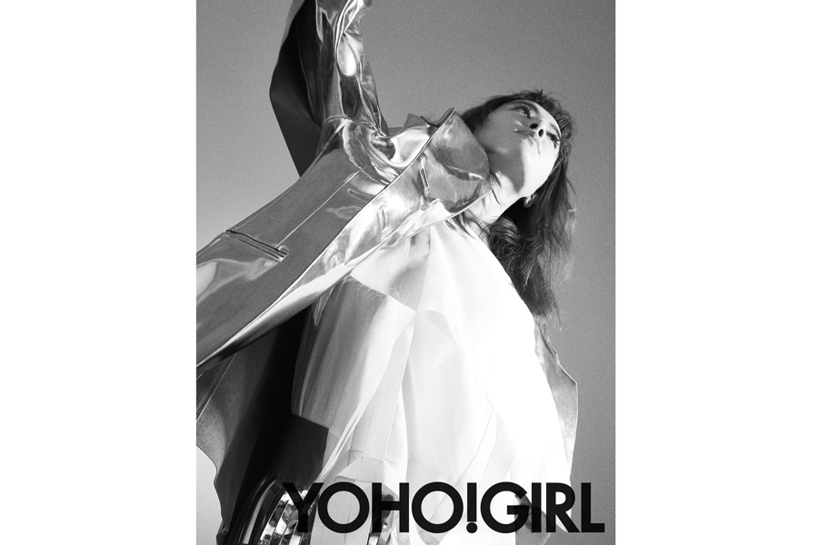 Singer Jolin Tsai covers fashion magazine