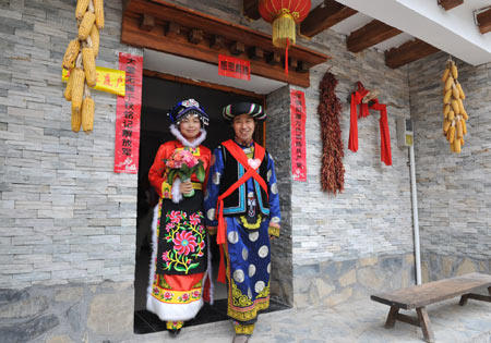 Quake survivors pursuing happiness in new marriage