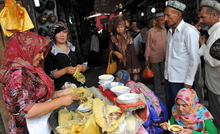 Xinjiang's bazaars return to life