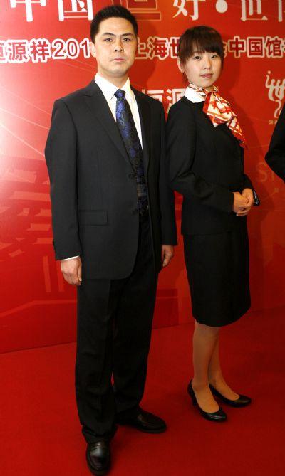 Uniforms for Chinese pavilion at World Expo 2010 unveiled