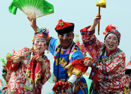 'Yangko' unveils Liaoning Week at expo