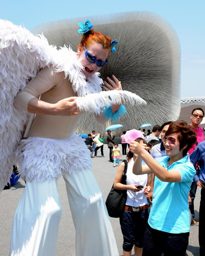 Expo pavilions keep them coming