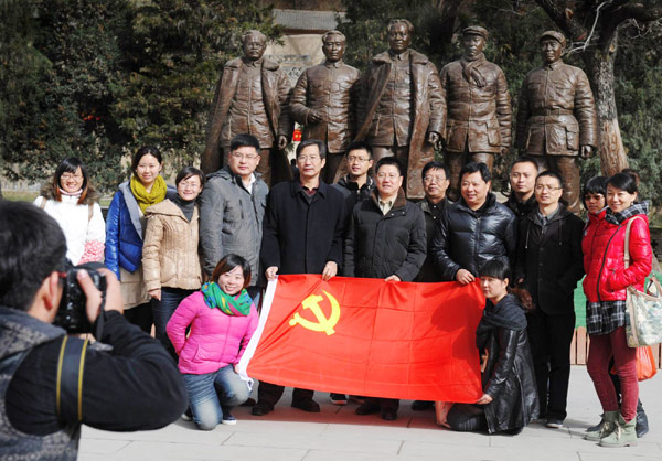 Visitors flock to revolution sites