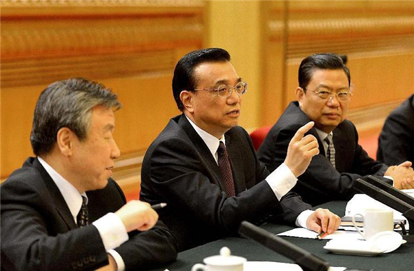 Chinese leaders join discussions with NPC deputies