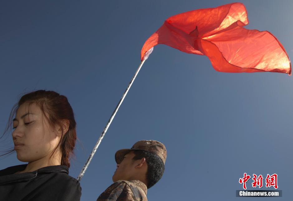 PLA soldiers serving along Qinghai-Tibet highway