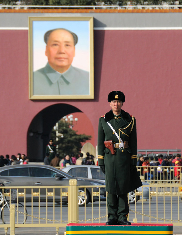 Beijing steps up security for two sessions
