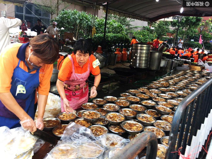 Housewarming feast in Guangzhou hosts 15,000 villagers