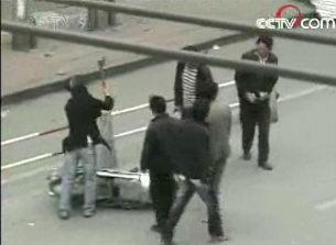 Violence scars Lhasa.