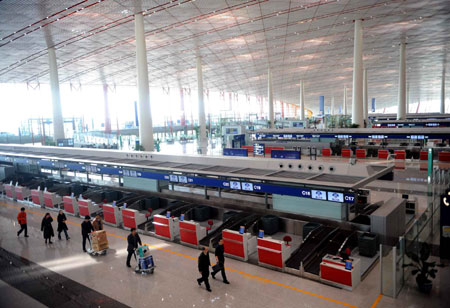 Beijing airport tries to fix taxi shortage