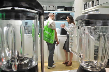 Canton Fair opens with hope despite crisis