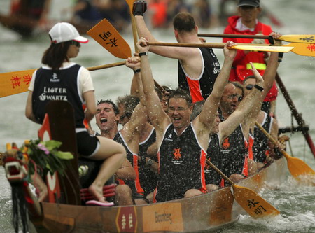 Chinese celebrate Duanwu racing Dragon Boats
