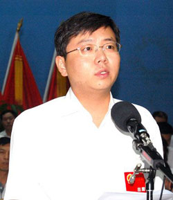 Youthful Chinese mayor comes under fire for 'inexperience'