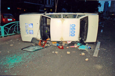 Photos on the spot of riot in NW China