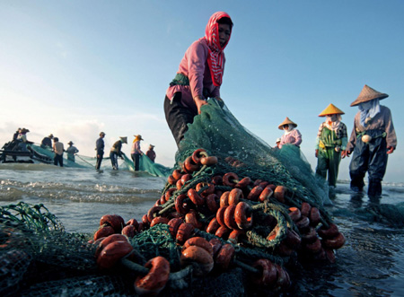 Special fishing method attracts tourists in Guangdong
