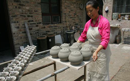 Porcelain making city of Chenlu