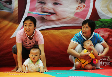 Baby talent show held in NE China