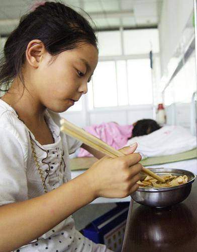 Smelter blamed after lead poisons 615 kids