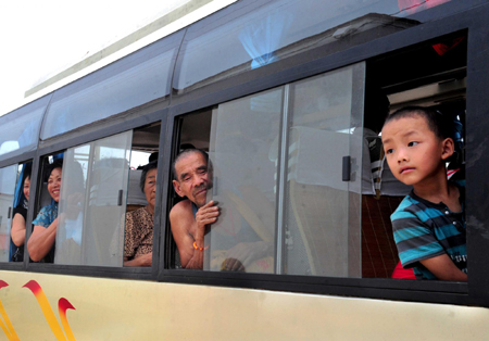 China starts large-scale relocation for water project