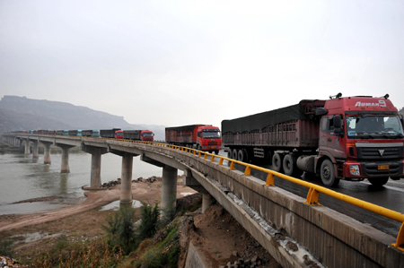 50-kilometers traffic jam in north China