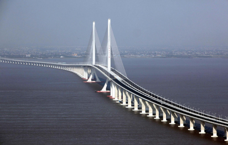 Tunnel, bridge set to open in Shanghai