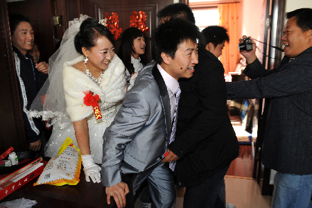 A special wedding ceremony in Shaanxi