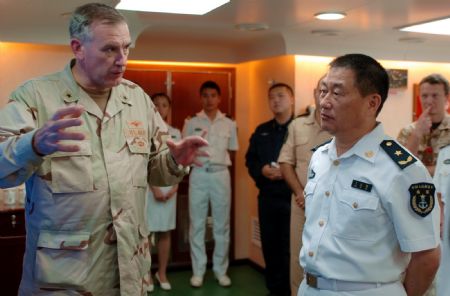 US fleet commander visits Chinese warship at Gulf of Aden