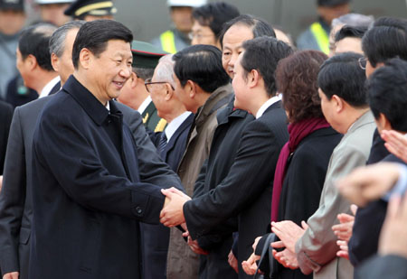 Japanese PM, Chinese VP meet to promote bilateral ties