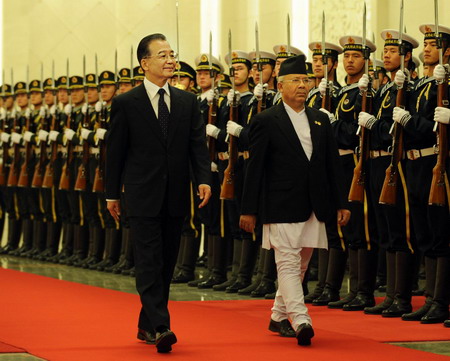 Premier Wen meets Nepali counterpart in Beijing
